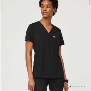 FIGS Black Catarina One-Pocket Scrub Top